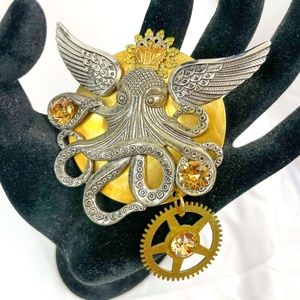 Steampunk Octopus Queen Brooch